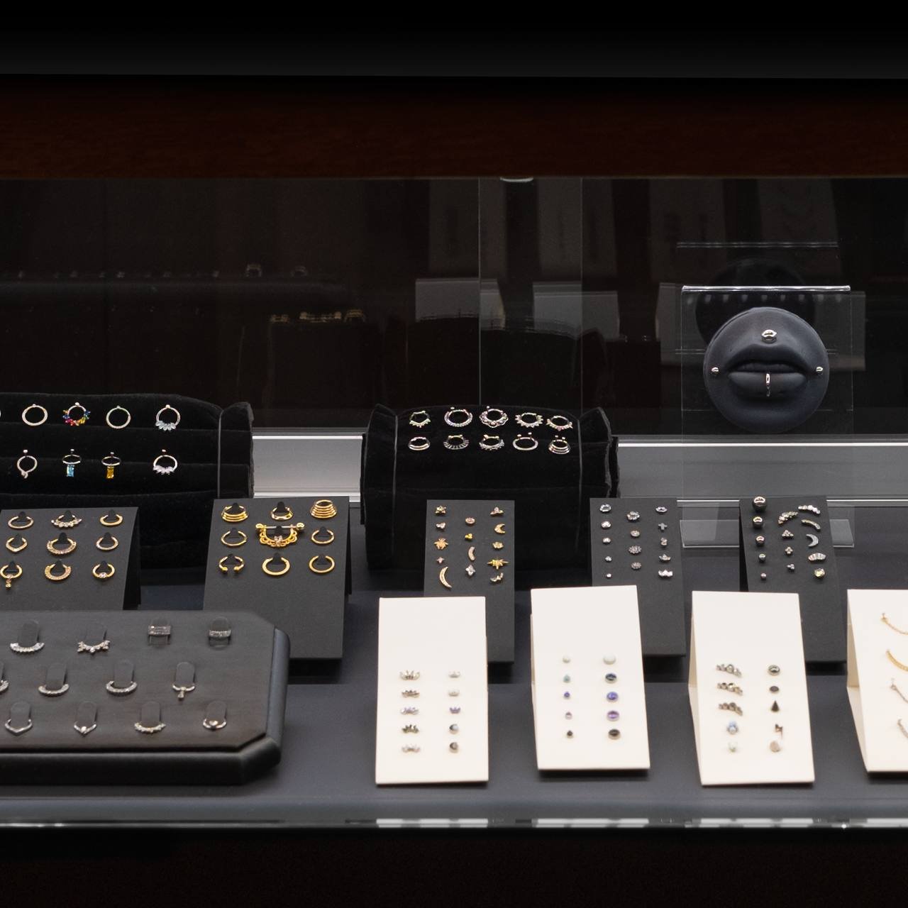 photo_6046576765037561604_y