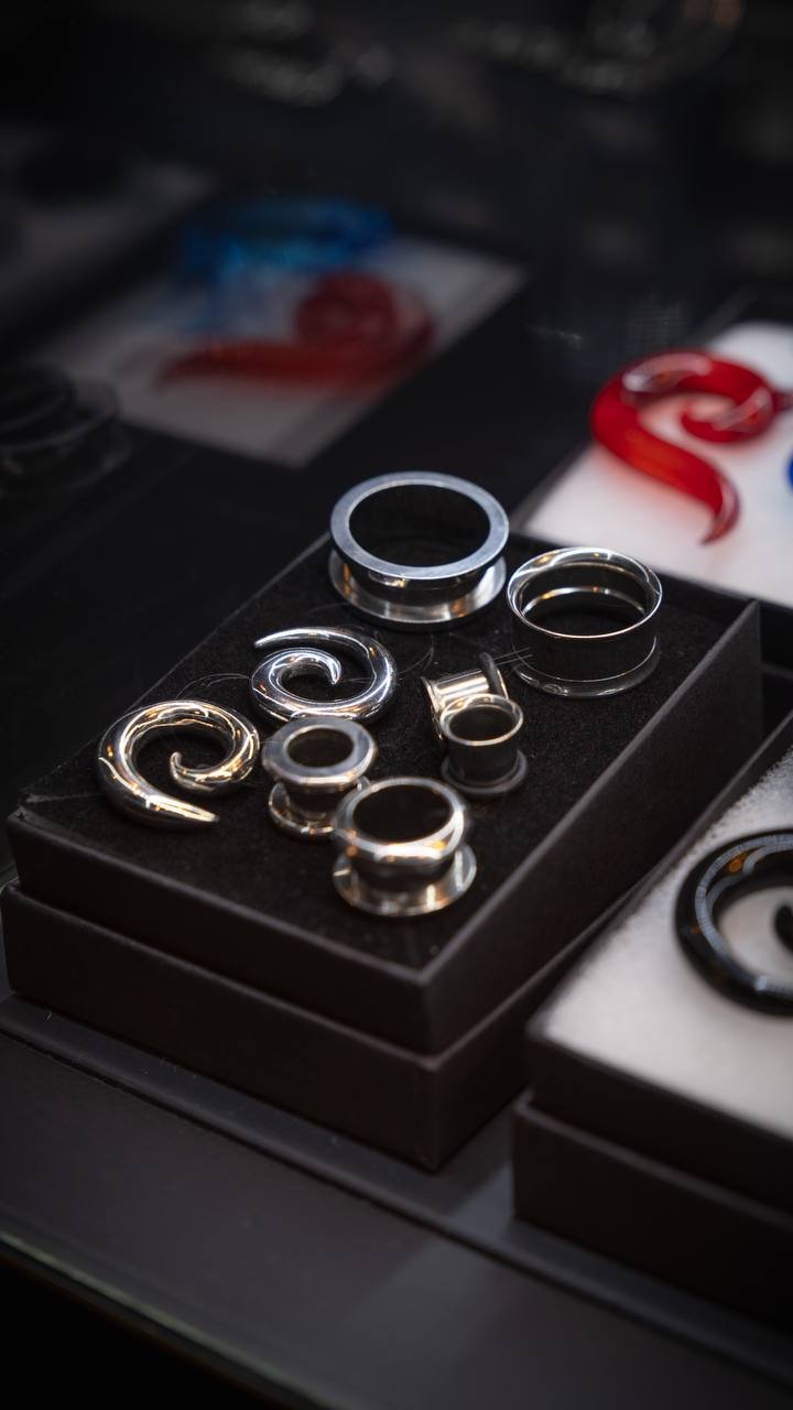 photo_6046576765037561616_y