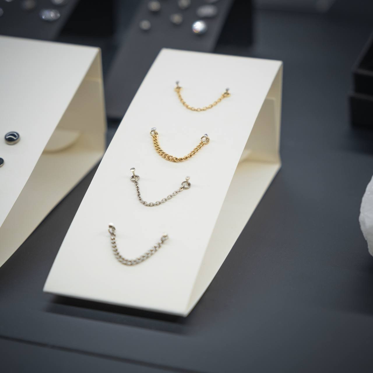 photo_6046576765037561621_y