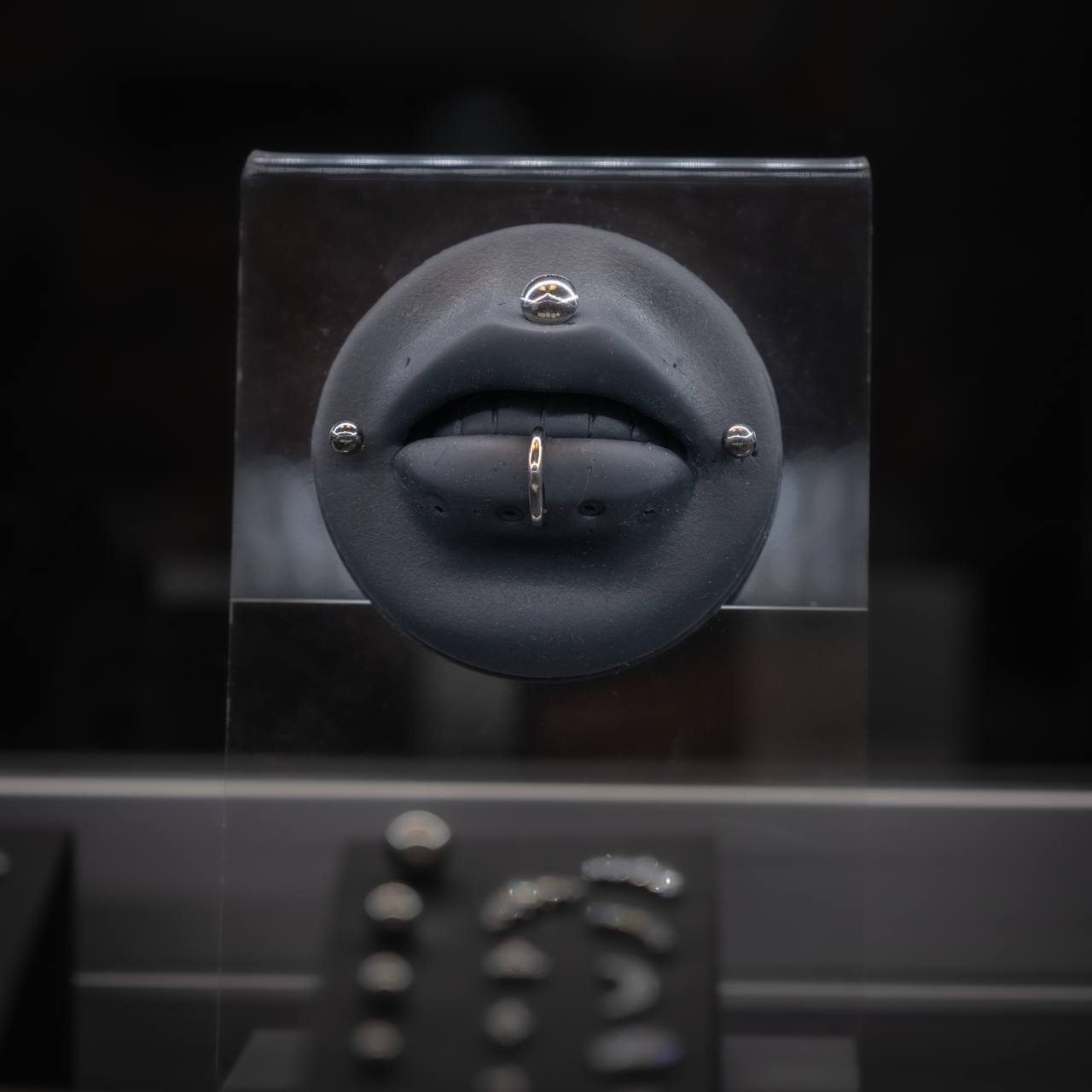 photo_6046576765037561629_y